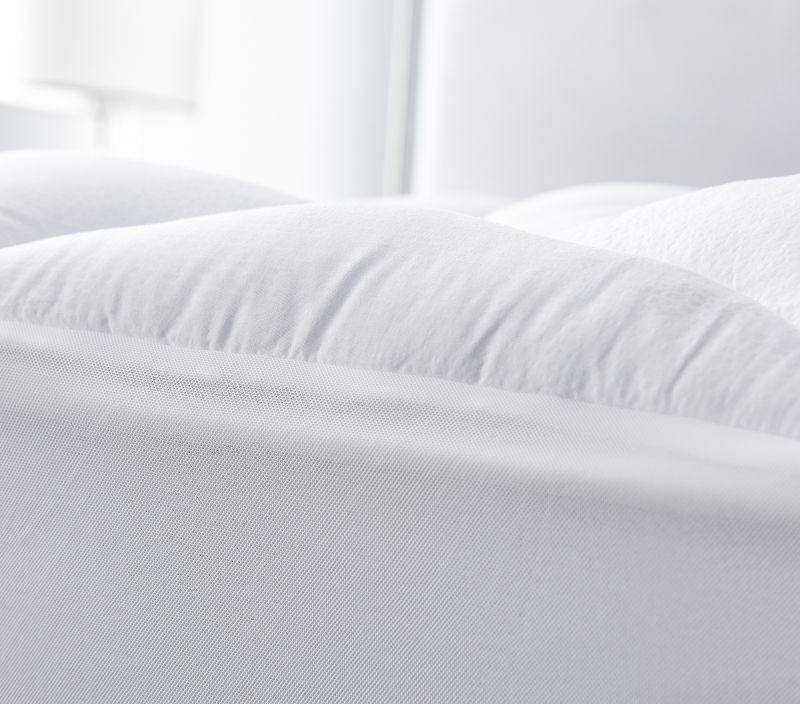 500gsm Polyester Fiber Filled Mattress Topper suppliers